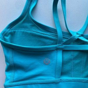 Lululemon sports bra